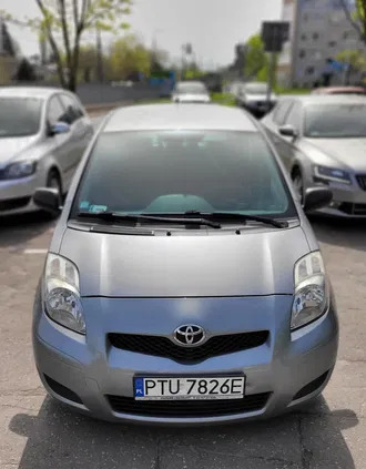 samochody osobowe Toyota Yaris cena 13000 przebieg: 235000, rok produkcji 2009 z Poznań